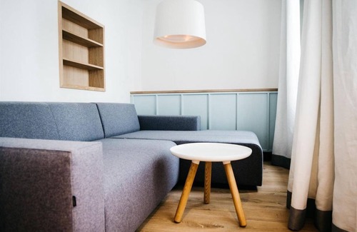 Altstadt House | Suite "Maisonette", breakfast, non-refundable rate - arthotel Blaue Gans