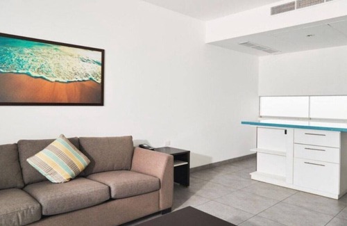 Asia Hotel | Suite Matrimonial King and living Room at VPX Hotel