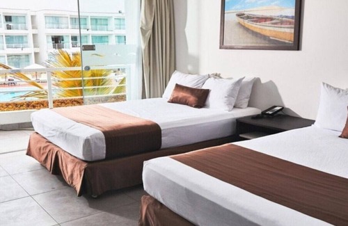 Asia Hotel | Suite Matrimonial King and living Room at VPX Hotel