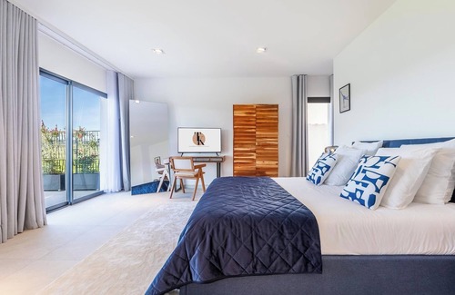 Belarga Bed & Breakfast | Suite n°3 in Villa SCL - Heated pool - SPA Jacuzzi