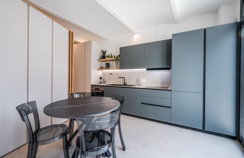 Formigine Apartment | Suite on canvas near the city of Ferrari