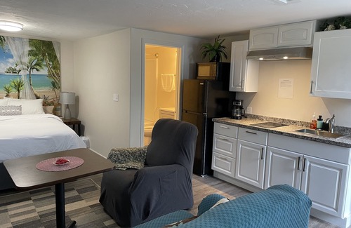 Haines House | Suite one bedroom with loft.