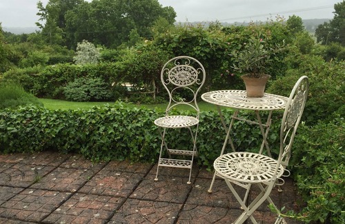 Ewhurst Green Cottage | Suite Overlooking Beautiful Wealden Countryside, Swimming Pool. (See offers )