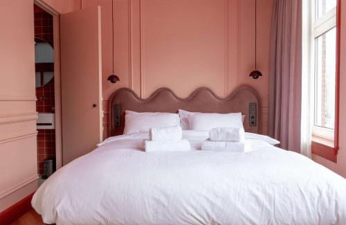 Burgwallen Nieuwe Zijde Bed & Breakfast | Suite Palette