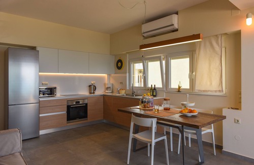 Kokinos Pirgos Apartment | Suite Pasithea with amazing sea view