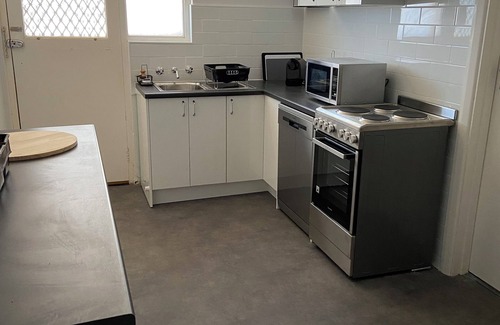 Broken Hill Cottage | Suite Petite- The Old Broken Hill Bakery B&B