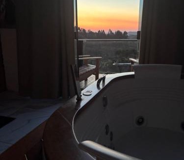 Campina Grande Do Sul Apartment | Suite Piscina térmica e Banheira Jacuzzi a 20km de Ctba