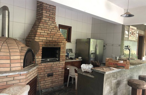 Sao Roque Cottage | Suite Privativa com Piscina, Churrasqueira, Forno Pizza e Fogão a Lenha