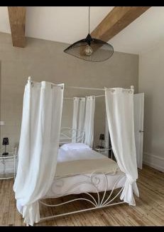 Moisdon-la-Riviere House | Suite romantique au château
