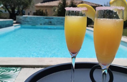 Villeneuve Bed & Breakfast | Suite romantique Le temps d'un Instant Loveroom Hammam jacuzzi piscine