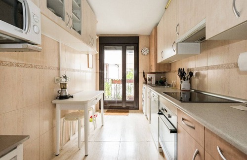 Alcala de Henares House | Suite room in Cuna de Cervantes apartment