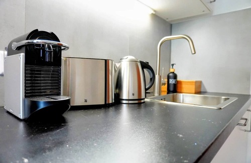 Kaiserslautern Apartment | Suite S for 2 - Kitchen - Wi-Fi - Parking