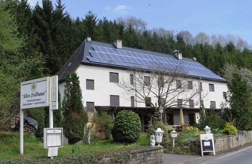 Ammeldingen an der Our Apartment | Suite, shower, WC, non-smoking - Hotel-Restaurant Altes Zollhaus