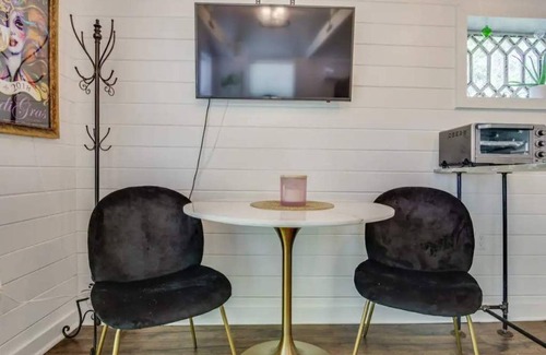 Mandeville House | SUITE STUDiO