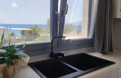 Kalamaki Apartment | SUITE Thalassa - with Jacuzzi