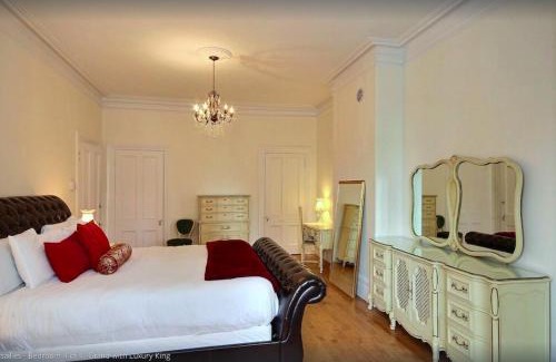 Haute-Ville Apartment | Suite Versailles