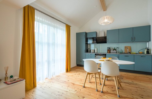 Puchberg Am Schneeberg Apartment | Suite with lake view - CHALET am Schneeberg See