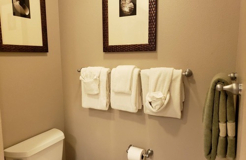 Enterprise Bed & Breakfast | Suite with Kitchen and Living Room Strip Las Vegas