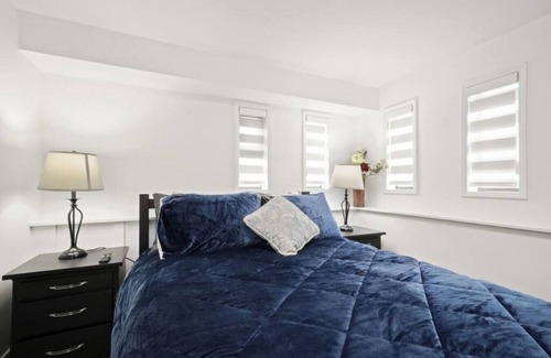 Fleetwood House | Suite with Modern Upgrades in Surrey