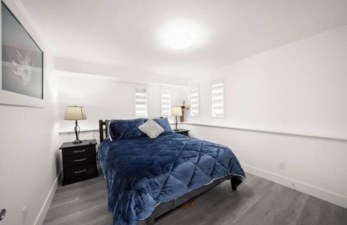 Fleetwood House | Suite with Modern Upgrades in Surrey