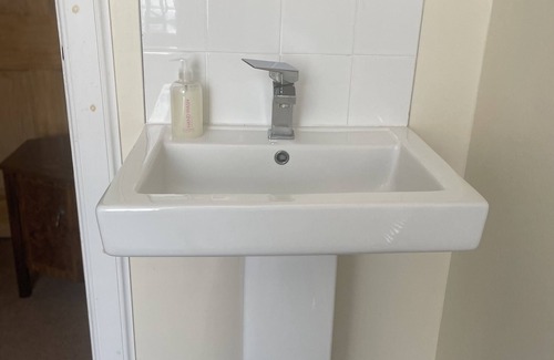 Cellardyke Bed & Breakfast | Suite with stunning sea views in the East Neuk perfect for wild swimming, golf.