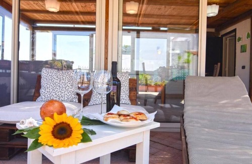 Quartieri Spagnoli Apartment | Suite with terrace San Martino "Case Cosi"