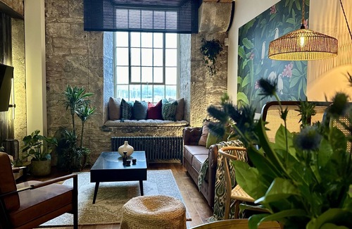 Plymouth Apartment | Suite4Serenity @ Rwy Luxury Apartment