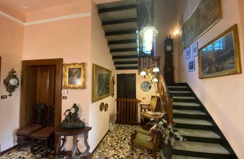 Bellano House | Suitecastlelakeview 1