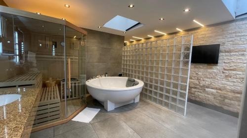 Aachen Hotel | Suites Aix la Chapelle, Exclusive Apartments, Wellness and more, Aachen City