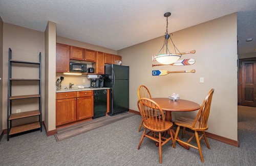 Thayerville Apartment | Suites at Silver Tree B103: 1 Bedroom Lake View Suite at Lakefront Hotel