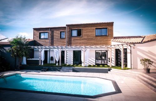 Saint Laurent de la Pree Bed & Breakfast | Suites by Aix Keys avec jacuzzi privatif 5 min des plages Fouras