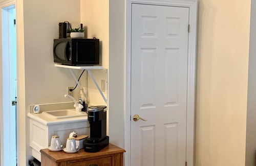 Old Town Historic District Apartment | Suites On King