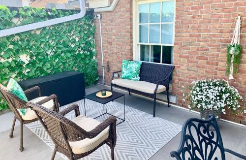 Old Town Historic District Apartment | Suites On King
