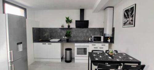 Montereau-Fault-Yonne Apartment | Suites Rive Gauche - DUPLEX Région FONTAINEBLEAU - Chez Marc
