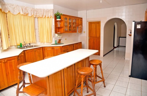 Mandeville Apartment | SuiteVille in Mandeville , Shopping Malls, Beaches, Parks, Highway nearby