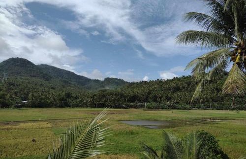 Santa Magdalena Hotel | Suki Beach Resort 3 Storey Bldg Standard Aircon Room