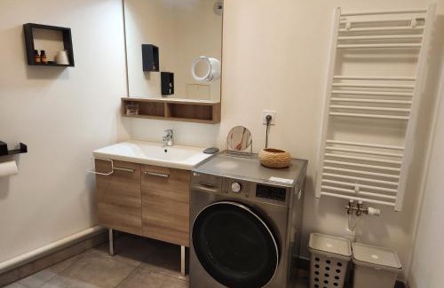 Clamart Apartment | Suki's