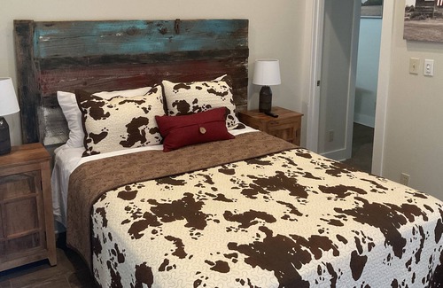 Eastabuchie Other | Sullivan Farmhouse just off Interstate 59 Hattiesburg, MS and Petal, MS