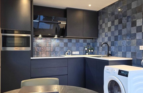 Municipality of Nijmegen Apartment | Sultan Suites
