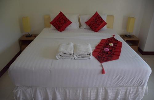 Sing Buri House | Sumali Villa