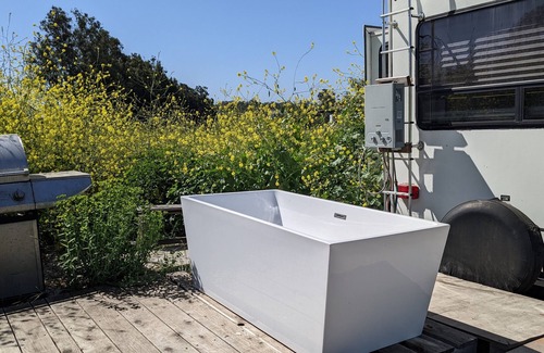 Central Malibu House | Sumer Farms - Malibú! Experience True Organic Farming w/Stunning Ocean Views!!