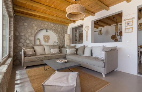 Milos Villa | Summer Boutique Villa with a stunning sea view and a swimming pool