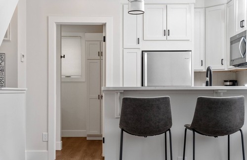 Traverse City House | Summer Break! Private Rooftop & Garage! NEW 2BR