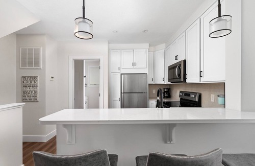 Traverse City House | Summer Break! Private Rooftop & Garage! NEW 2BR