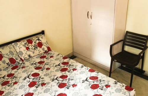 Kalkaji Apartment | Summer Breeze Apartment Room!