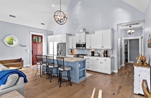 Bracey House | Summer Breeze - Fresh Reno, Heated Pool, Hot Tub!