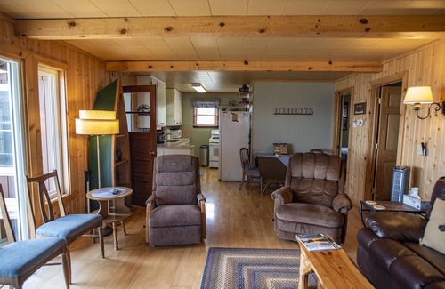 Frazee Cabin | Summer Breeze on Little McDonald Lake