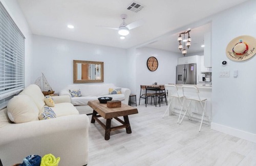 Harbor Village House | Summer By The Sea 1 (5 Minutes to the beach!)