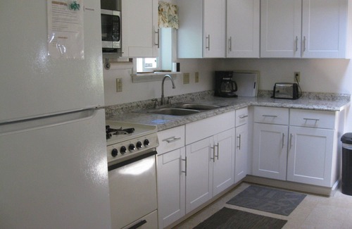 Irving Cottage | Summer Cottage in Sunset Bay, Buffalo N.Y.