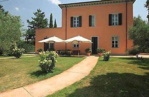 Guzman Villa | Summer Country Resident Villa Near Historic Town